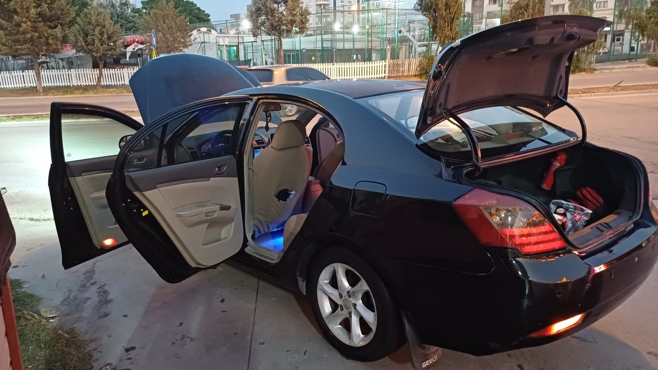 Geely Emgrand İçi