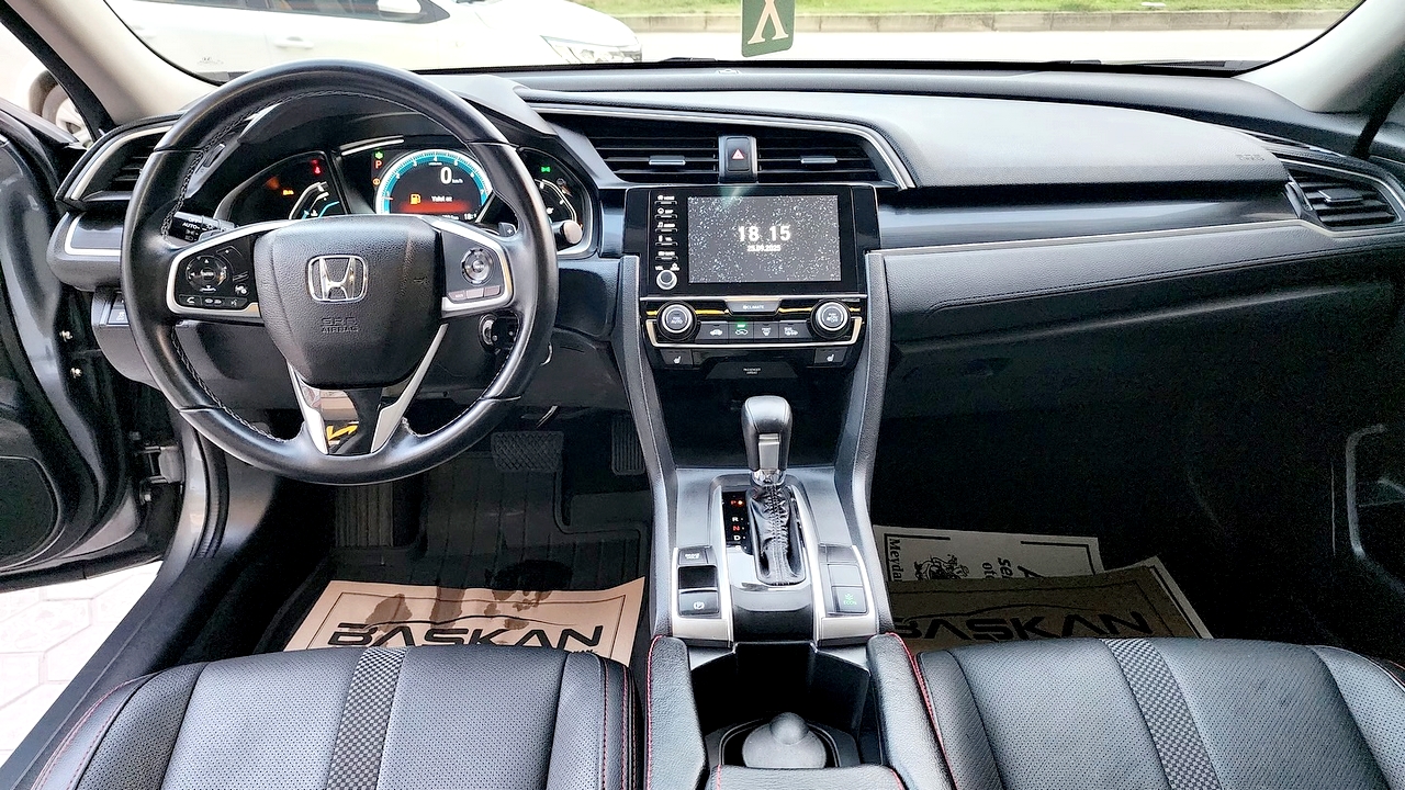 Honda Civic FC5 İçi