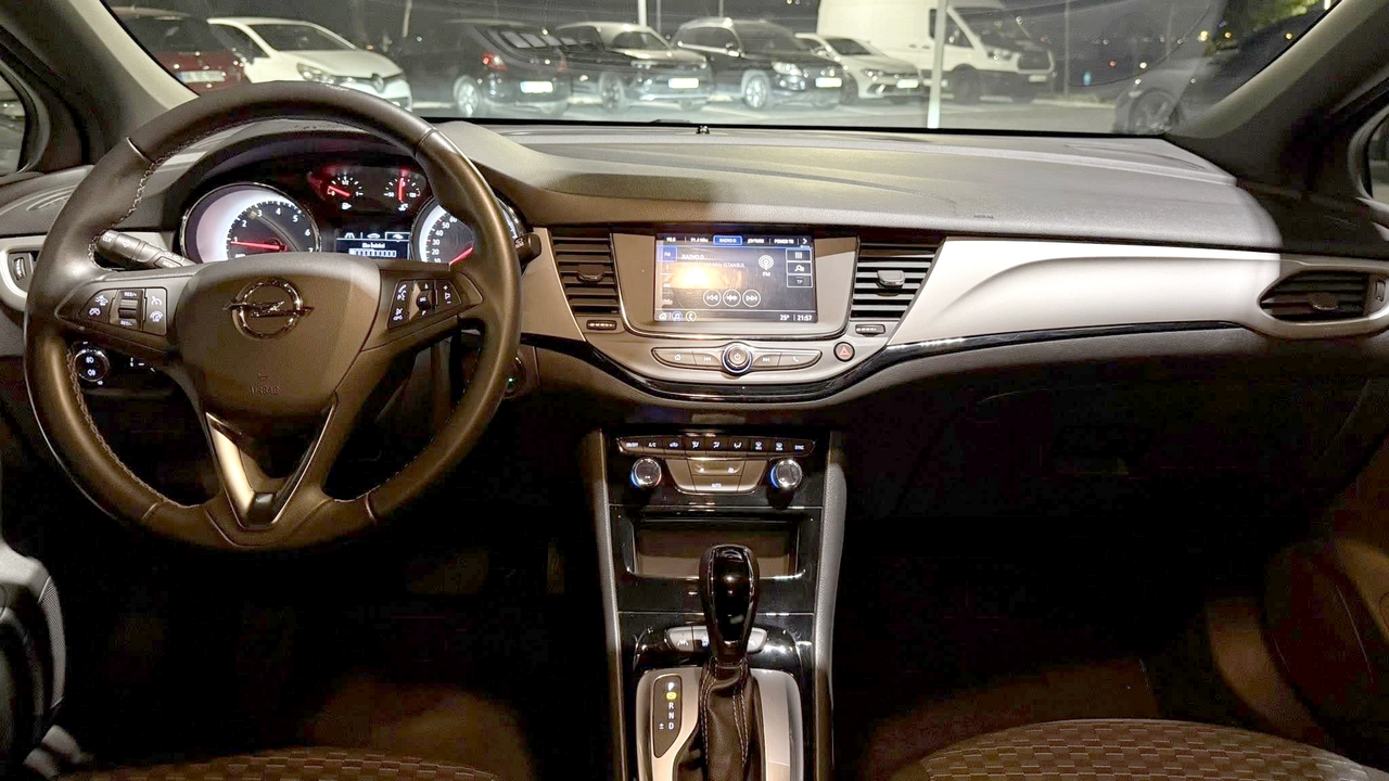 Opel Astra K İçinden Görünüm