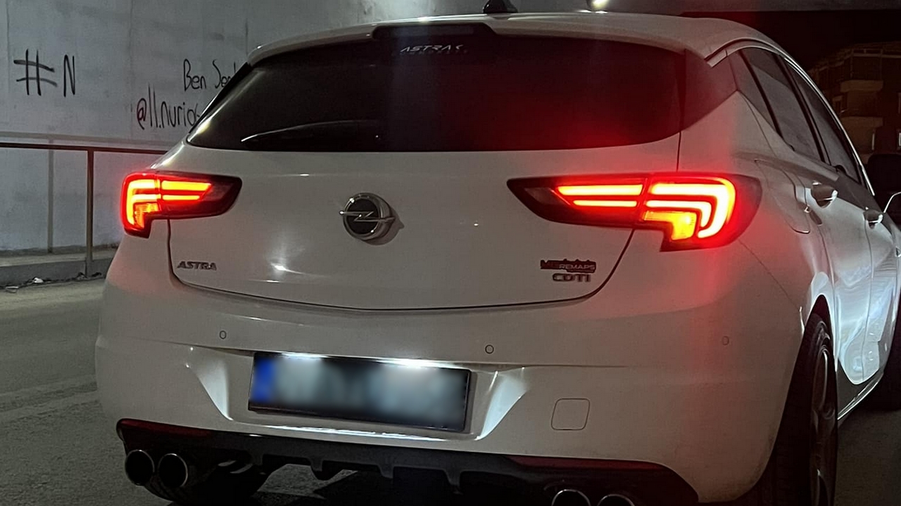 Opel Astra K Arka LED Stop Farları