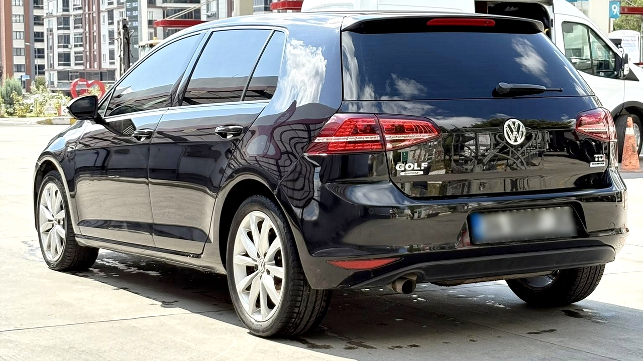 Volkswagen Golf MK7 Arkadan Görünüm