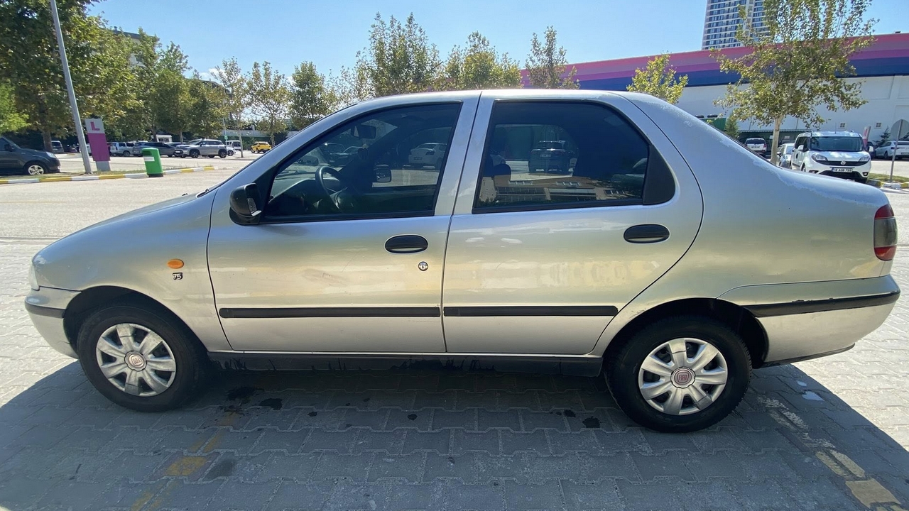 Fiat Siena Yandan Görünüm
