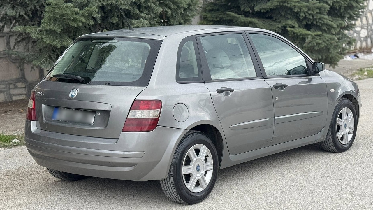 Fiat Stilo Arkadan Görünüm
