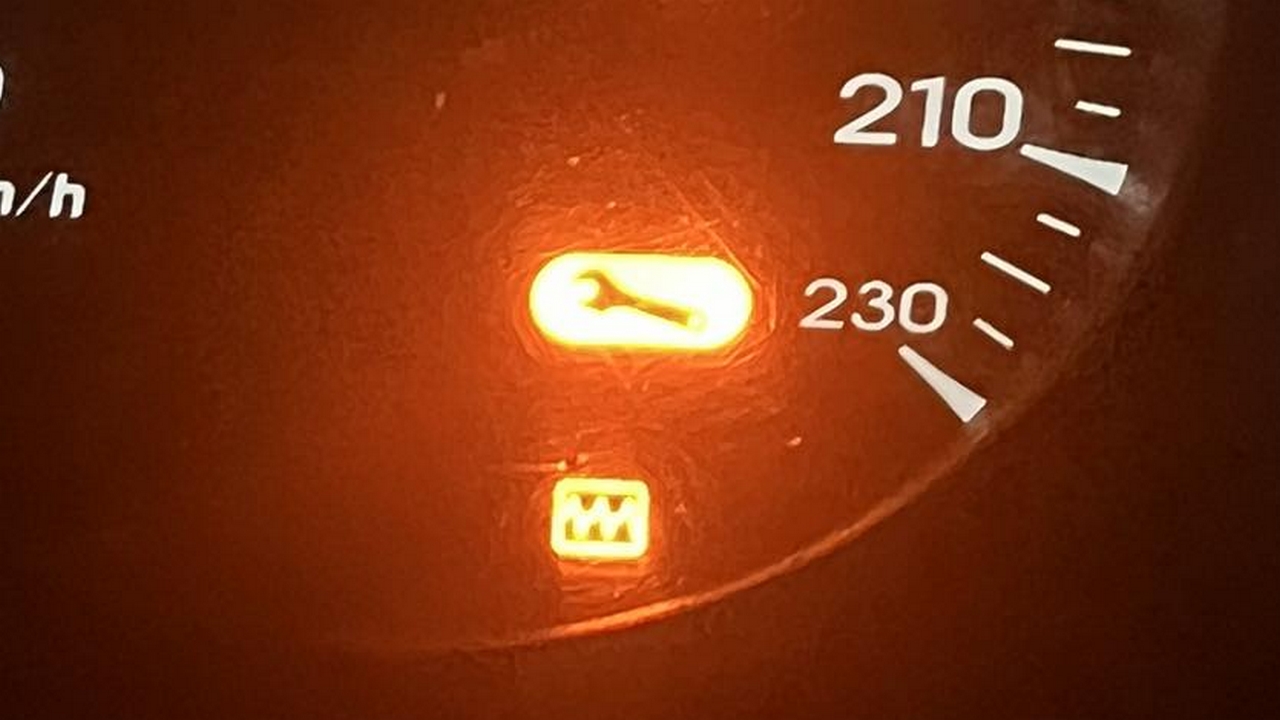 P0380 Arıza Kodunda Kızdırma Bujisi Arıza Lambası Servis Işığı Aynı Anda Yanar